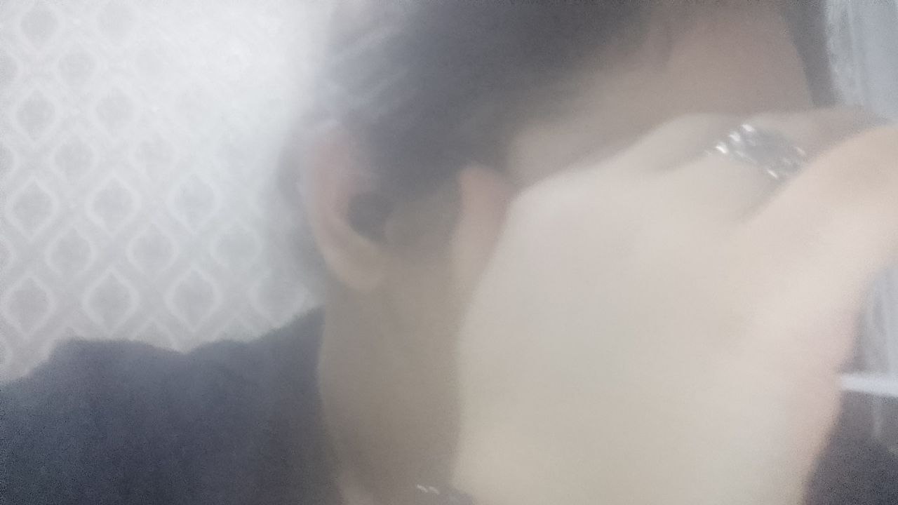 Сором'язливий погляд